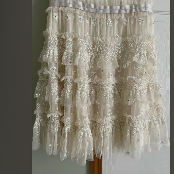 Needle and thread andromeda dress champagne NWT - Picture 4 of 4